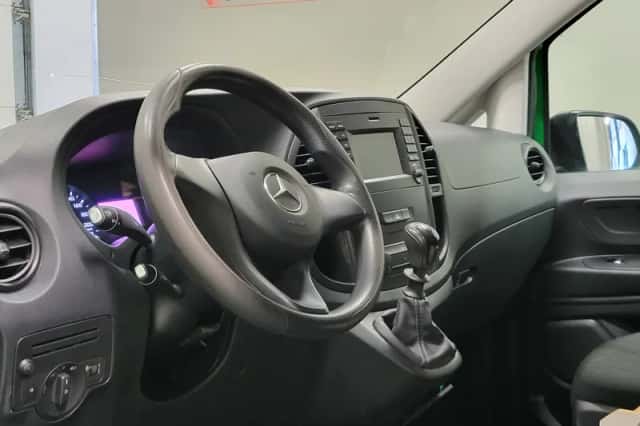 Mercedes-Benz Vito (2019) thumbnail 4