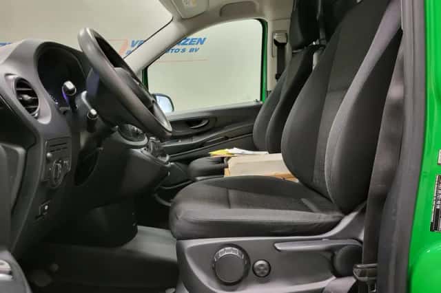 Mercedes-Benz Vito (2019) thumbnail 5