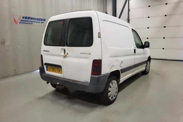 Peugeot Partner (2005) thumbnail 3