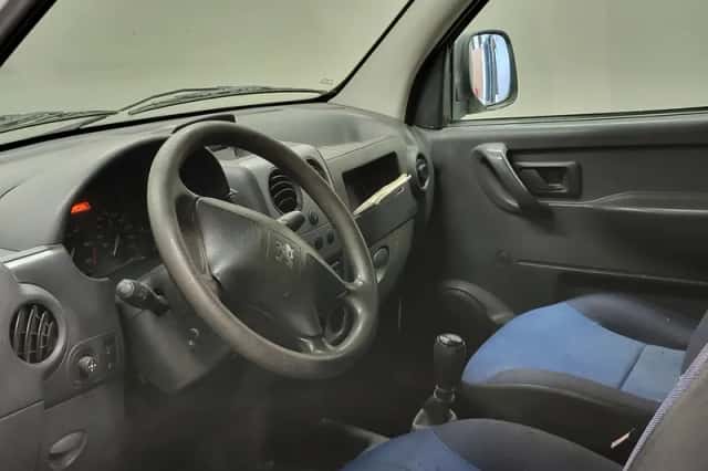 Peugeot Partner (2005) thumbnail 4