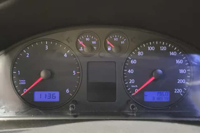 Volkswagen Transporter (2009) thumbnail 10