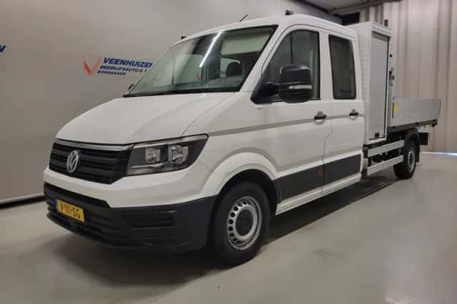 Volkswagen Crafter (2018) thumbnail 2