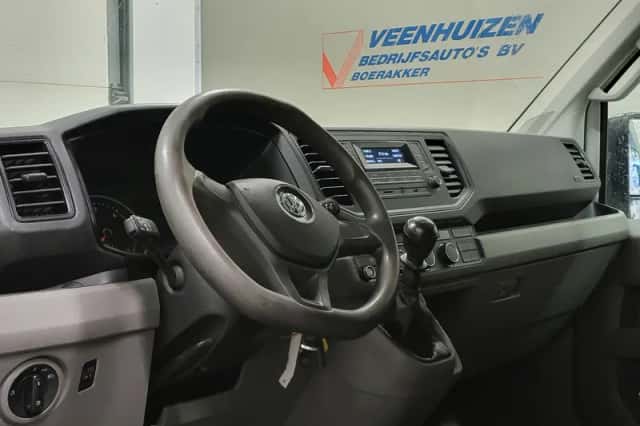 Volkswagen Crafter (2018) thumbnail 4