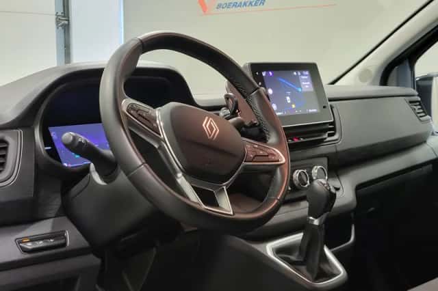 Renault Trafic (2024) thumbnail 4