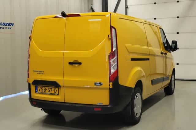 Ford Transit Custom (2022) thumbnail 3