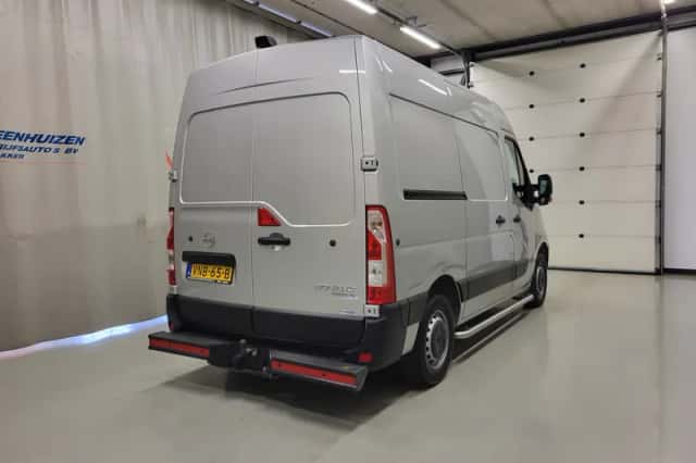 Opel Movano (2022) thumbnail 3