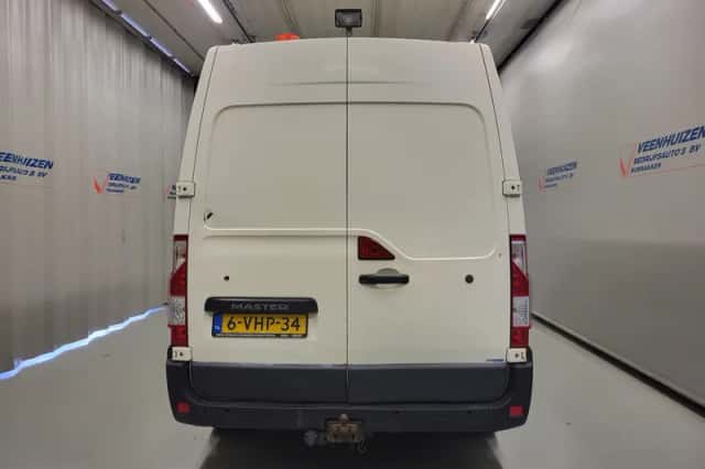 Renault Master (2010) thumbnail 16
