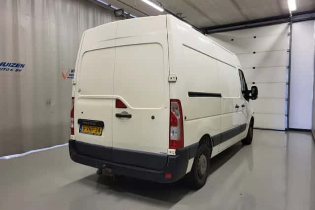 Renault Master (2010) thumbnail 3