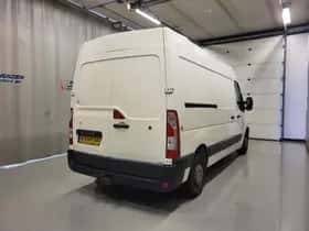 Renault Master (2010) thumbnail 3