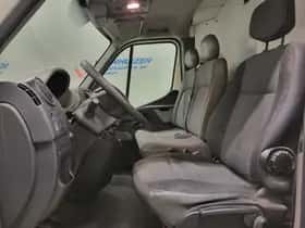 Renault Master (2010) thumbnail 5