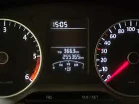 Volkswagen Amarok (2012) thumbnail 11