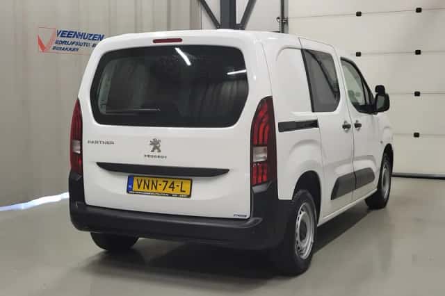 Peugeot Partner (2022) thumbnail 3