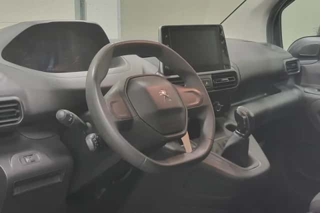 Peugeot Partner (2022) thumbnail 4