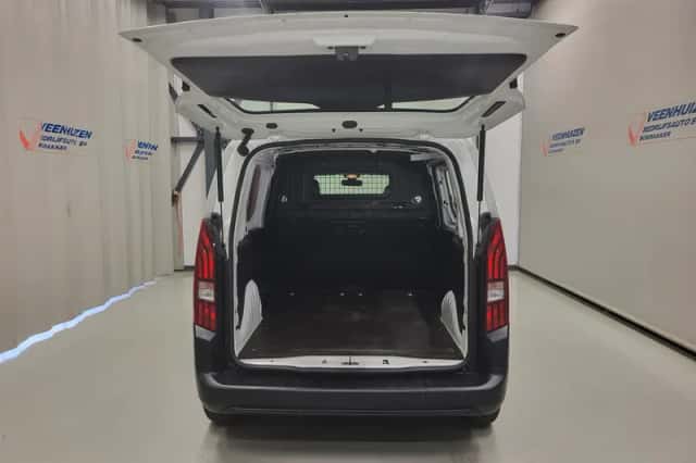 Peugeot Partner (2022) thumbnail 6