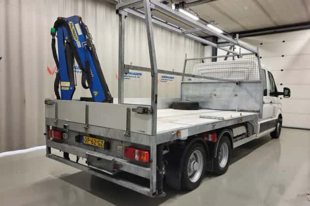 Volkswagen Crafter (2021) thumbnail 3