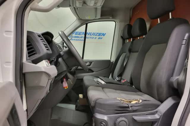 Volkswagen Crafter (2021) thumbnail 5