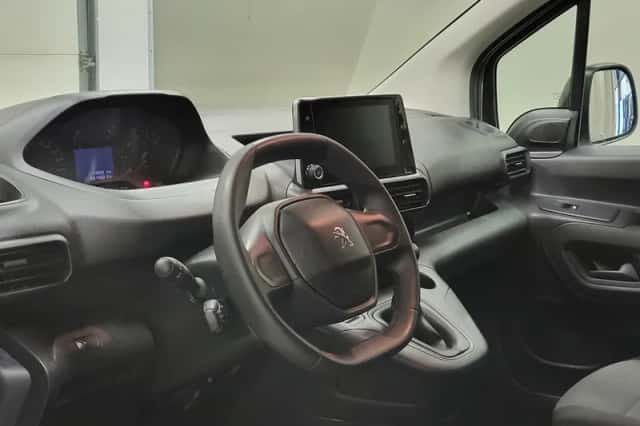 Peugeot Partner (2021) thumbnail 4