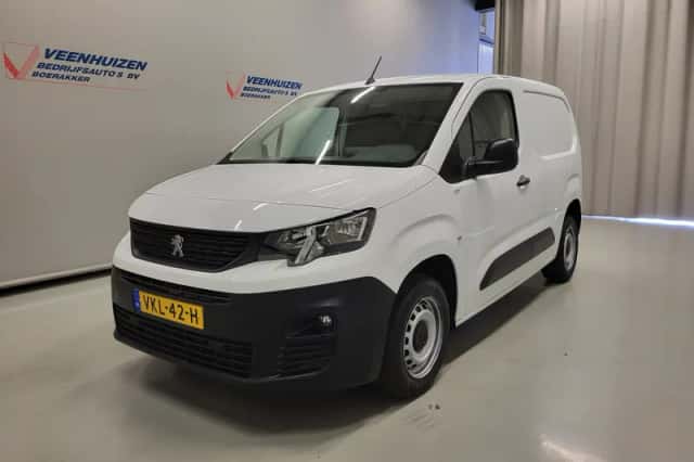 Peugeot Partner (2021) thumbnail 2