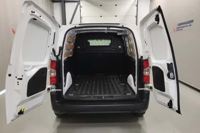 Peugeot Partner (2021) thumbnail 6