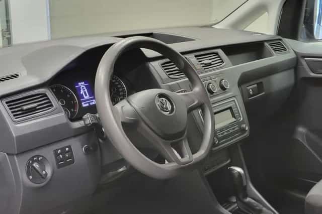 Volkswagen Caddy (2017) thumbnail 4