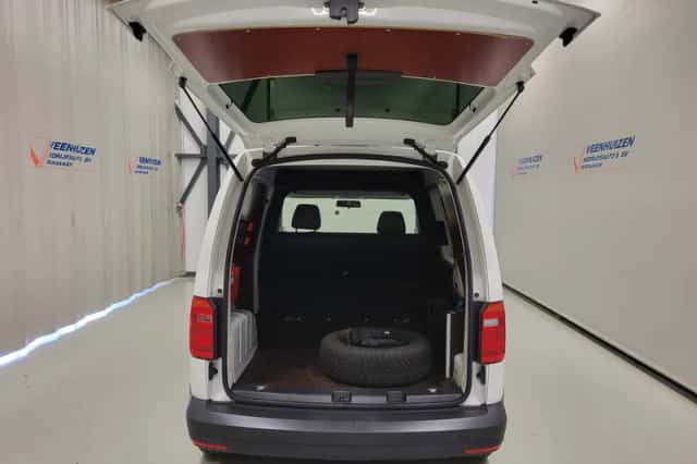 Volkswagen Caddy (2017) thumbnail 6