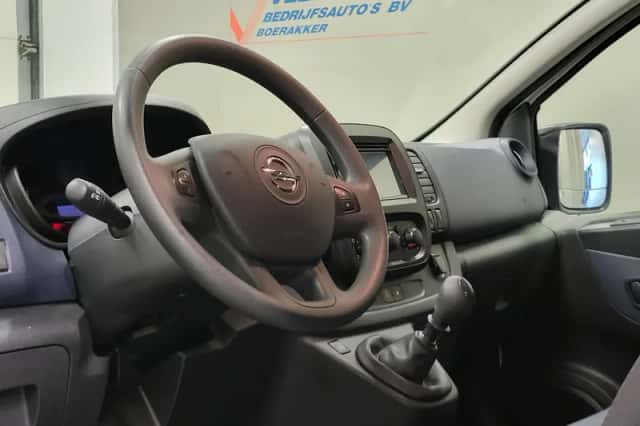 Opel Vivaro (2018) thumbnail 4