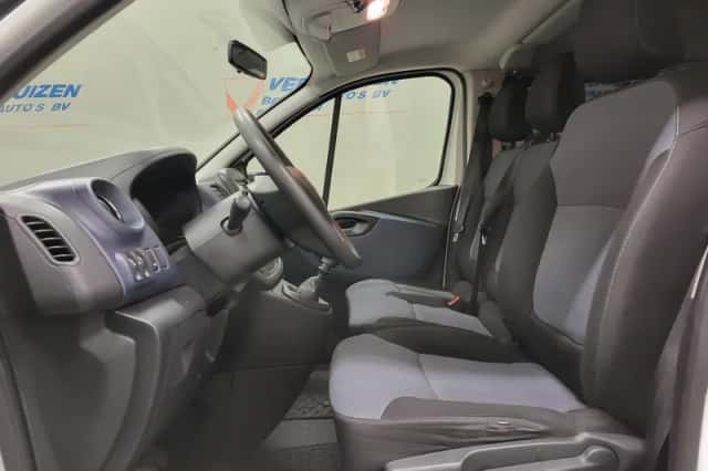 Opel Vivaro (2018) thumbnail 5