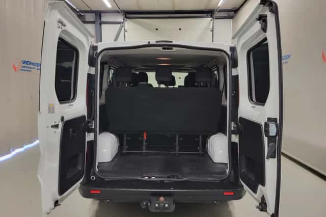 Opel Vivaro (2018) thumbnail 6