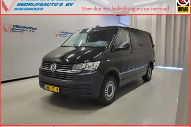 Volkswagen Transporter (2021) thumbnail 1