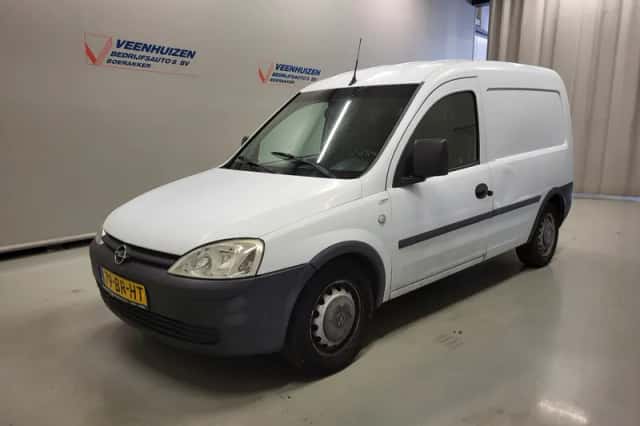 Opel Combo (2004) thumbnail 2