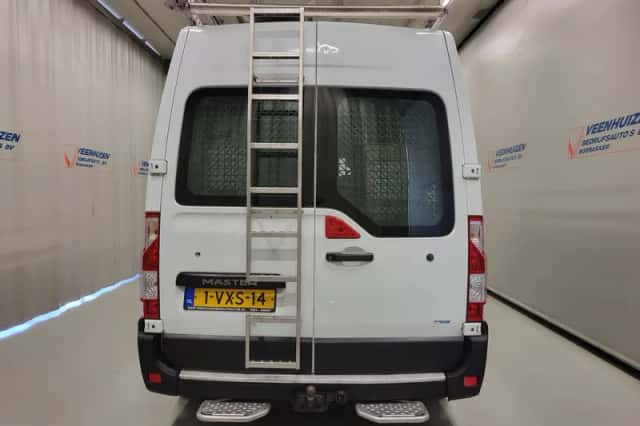 Renault Master (2012) thumbnail 16