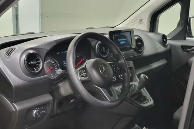 Mercedes-Benz Citan (2022) thumbnail 4