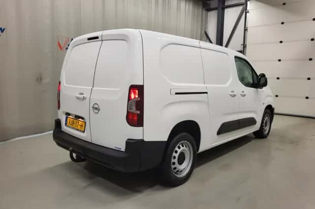 Opel Combo (2021) thumbnail 3