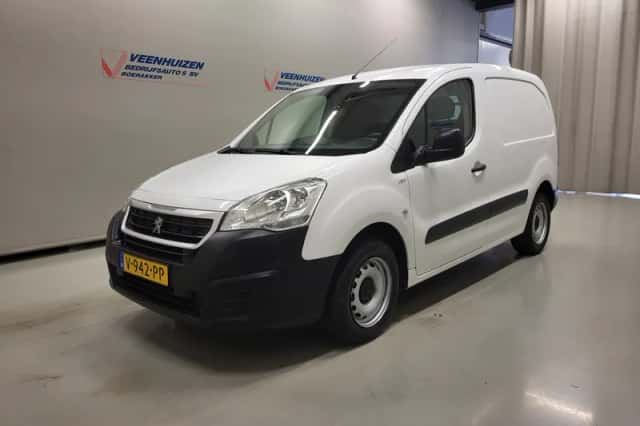 Peugeot Partner (2018) thumbnail 2