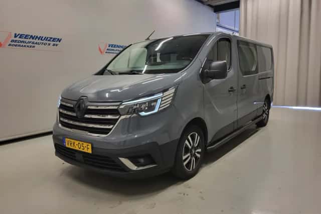 Renault Trafic (2022) thumbnail 2