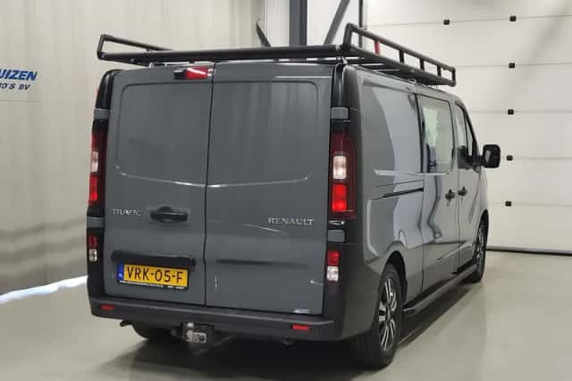 Renault Trafic (2022) thumbnail 3
