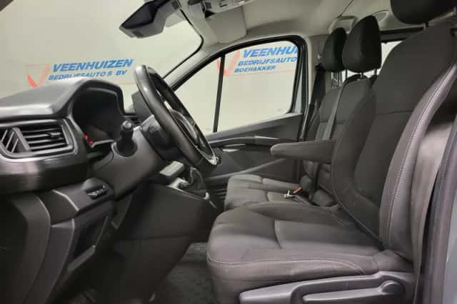 Renault Trafic (2022) thumbnail 5
