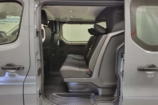 Renault Trafic (2022) thumbnail 6