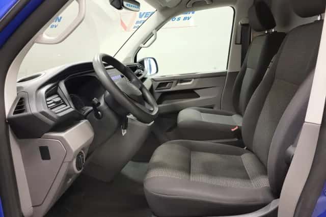 Volkswagen Transporter (2020) thumbnail 5