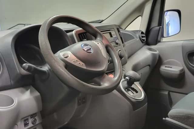 Nissan E-NV200 (2014) thumbnail 4