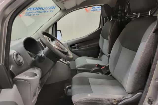 Nissan E-NV200 (2014) thumbnail 5