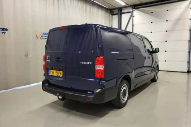 Toyota Proace (2022) thumbnail 3