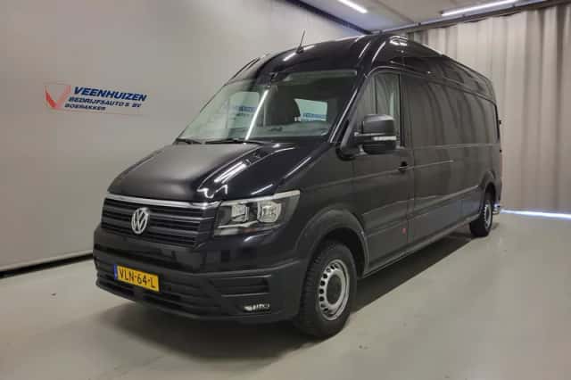 Volkswagen Crafter (2021) thumbnail 2