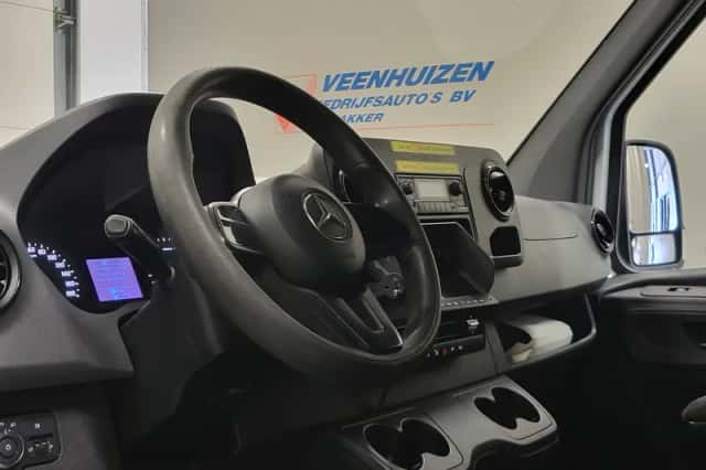 Mercedes-Benz Sprinter (2019) thumbnail 4