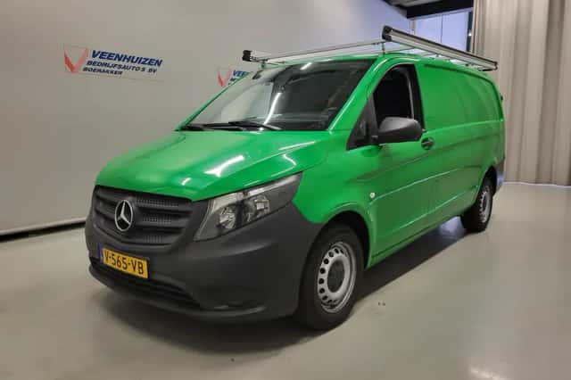 Mercedes-Benz Vito (2019) thumbnail 2