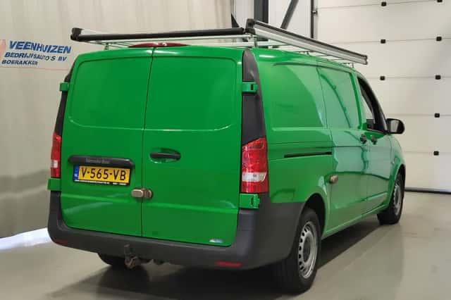 Mercedes-Benz Vito (2019) thumbnail 3