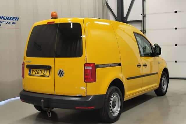Volkswagen Caddy (2019) thumbnail 3