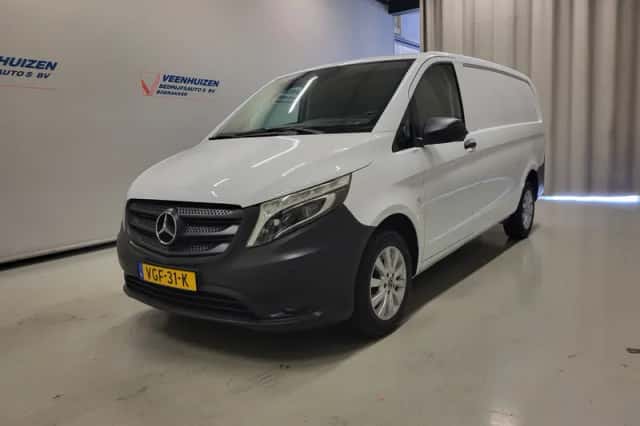 Mercedes-Benz Vito (2020) thumbnail 2