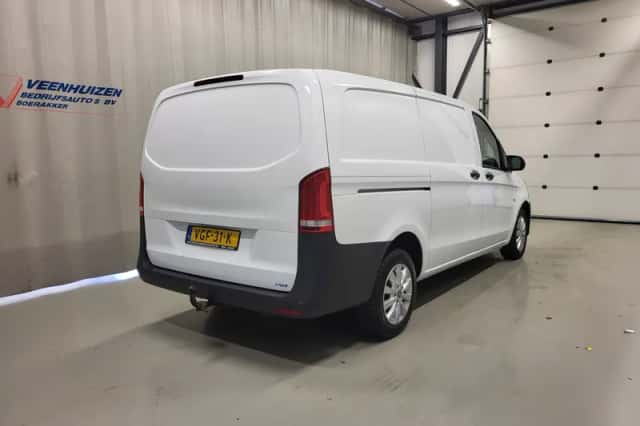 Mercedes-Benz Vito (2020) thumbnail 3
