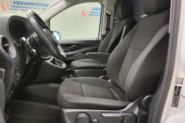 Mercedes-Benz Vito (2020) thumbnail 5